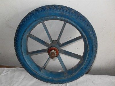 13x21/2聚氨酯力車(chē)實(shí)心輪-13x2 1/2聚氨酯力車(chē)實(shí)心輪胎-產(chǎn)品展示-力車(chē)實(shí)心輪胎外胎